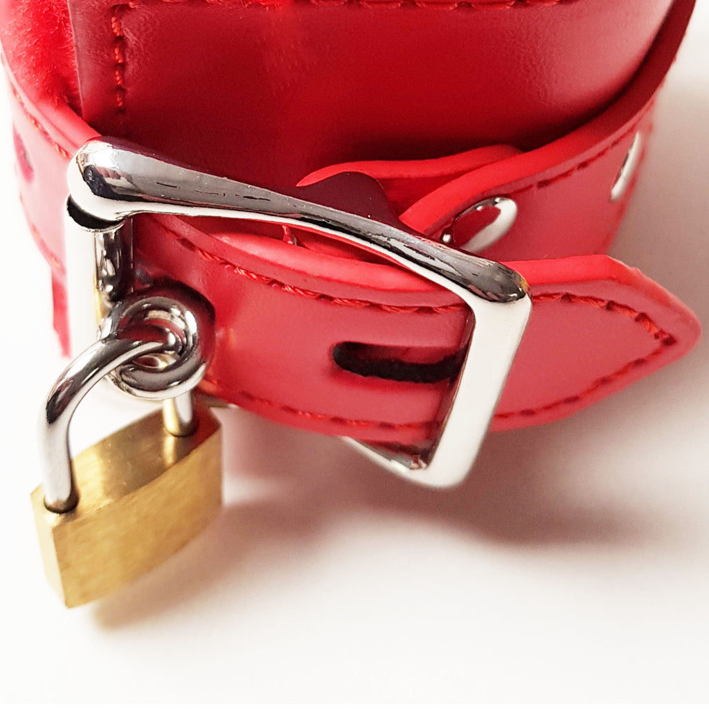 Menottes poignets similicuir avec cadenas : rouge