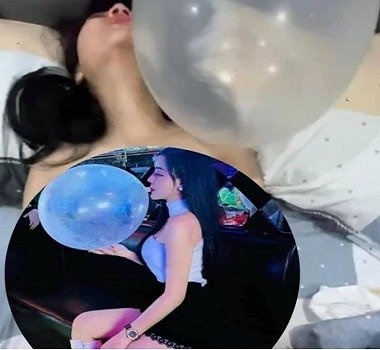 Phê bóng cười địt nhau cả ngày - sex vn